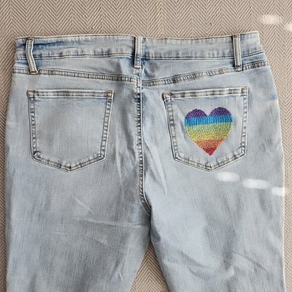NY&C Women's Jeans Size 18 Mid-Rise Skinny NWT RN 23243 Rainbow Heart Embroidery - Picture 7 of 16